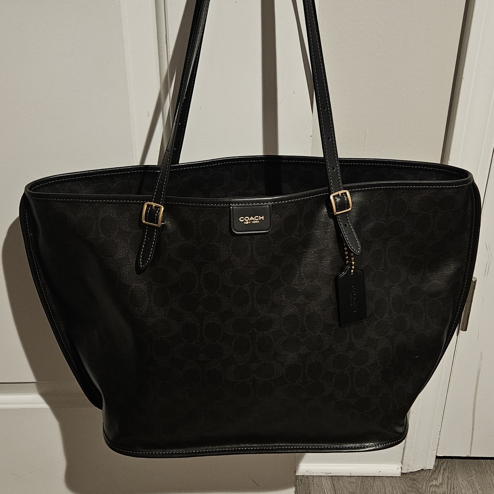 Coach Large Taxi Tote In Black Signature Canvas Bag Purse